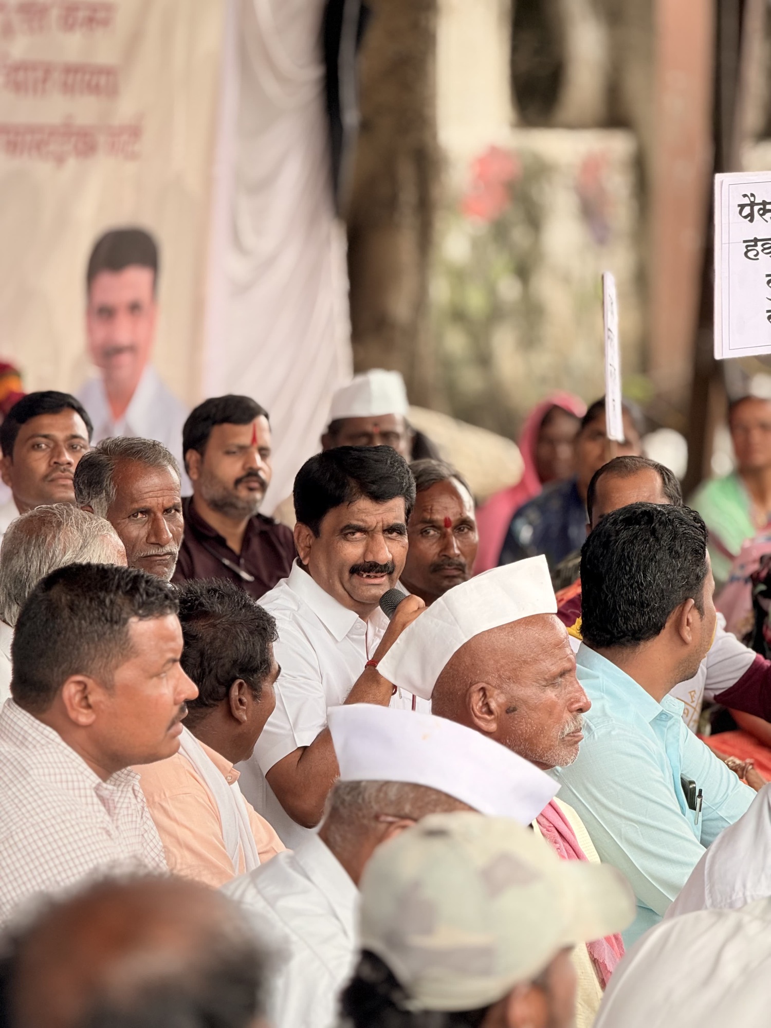 पीक विमा कंपनीचा शेतकऱ्यांवर अन्याय — धाराशिव जिल्ह्यातील 75 हजार शेतकरी अजूनही भरपाईशिवाय!